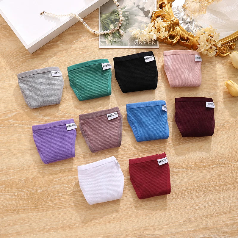 Kit 7 Calcinhas Femininas Sem Costura – Conforto, Leveza e Sensualidade no Dia a Dia